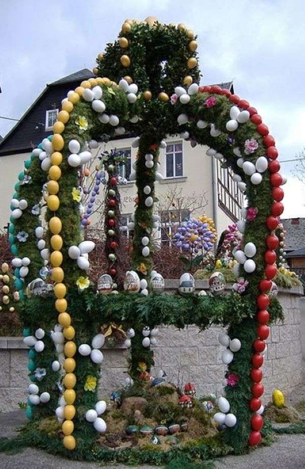 Velikonoční Velikonoční fontána Franconian Švýcarsko online puzzle