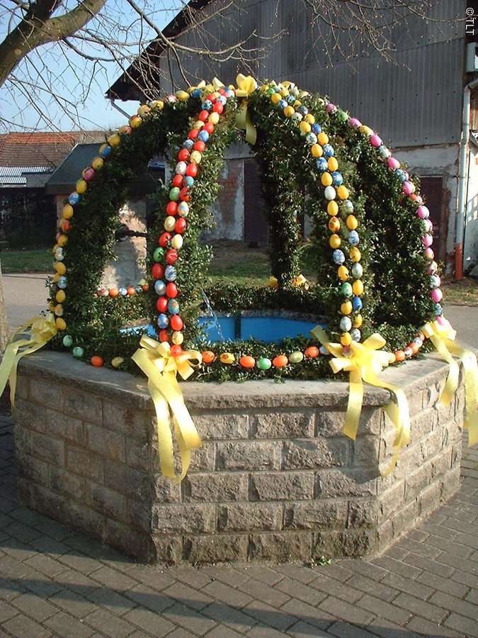 Velikonoční fontána Uiffingen online puzzle