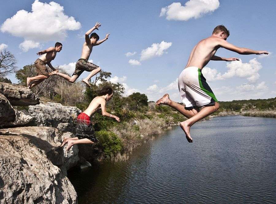 Cliff Jumping jigsaw puzzle online