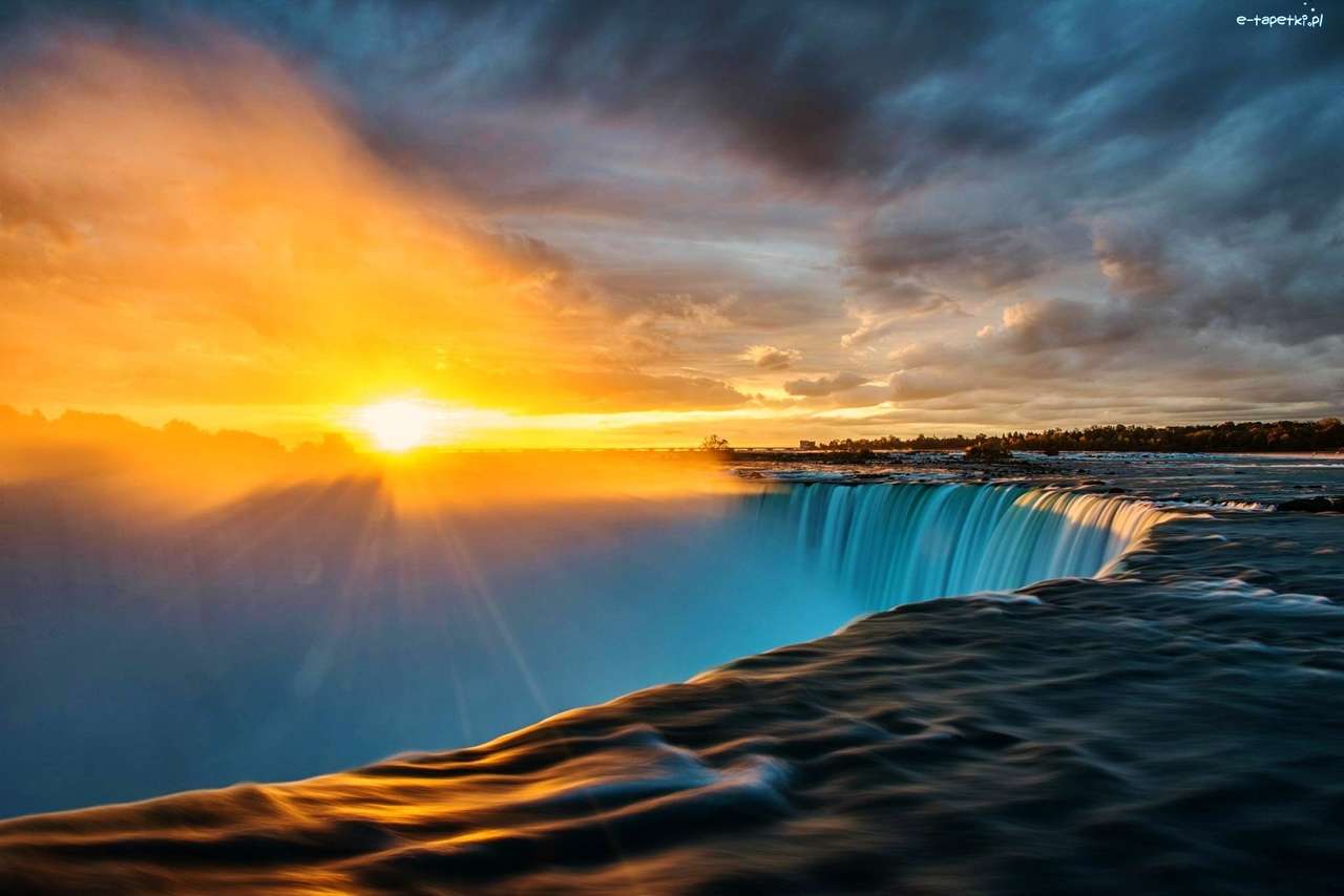 Waterfall, sunset online puzzle