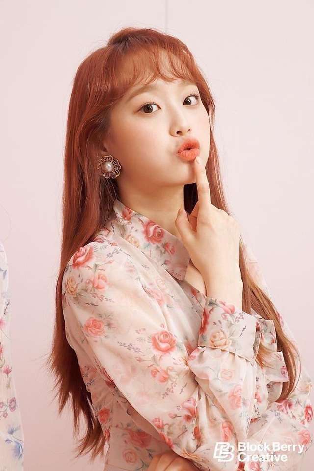 Chuu from Loona online puzzle