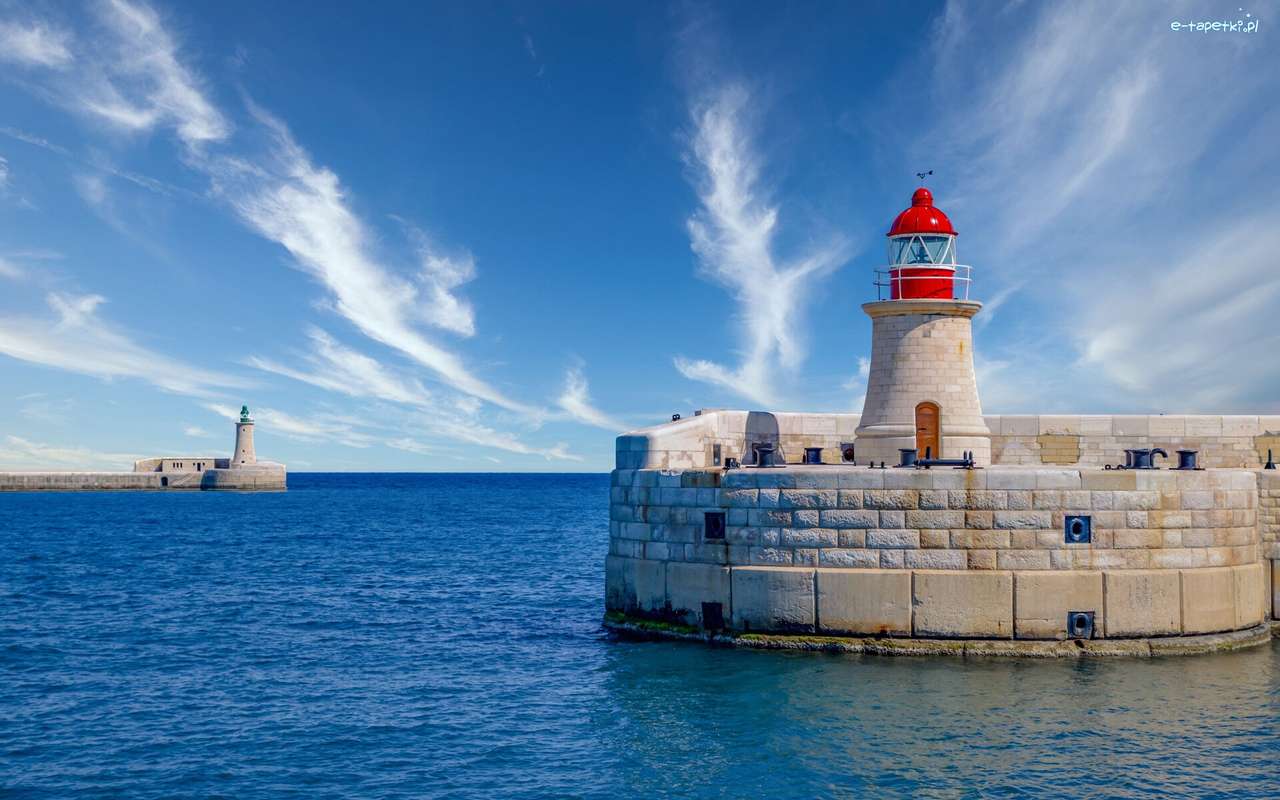 Moře na Maltě, majáky skládačky online
