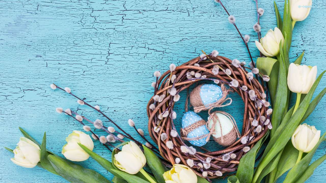 Koszorúk bazi, húsvéti tojások, tulipánok kirakós online