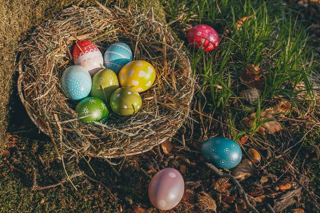 Huevos de Pascua :) rompecabezas en línea