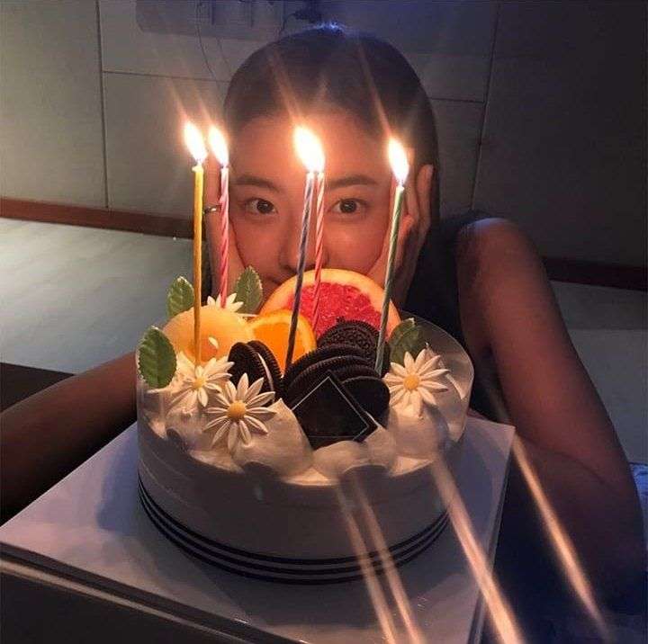 Тортата за рождения ден на Лия онлайн пъзел