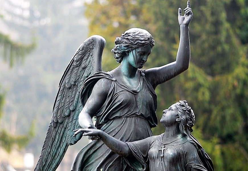 Angel szobor egy temetőben kirakós online