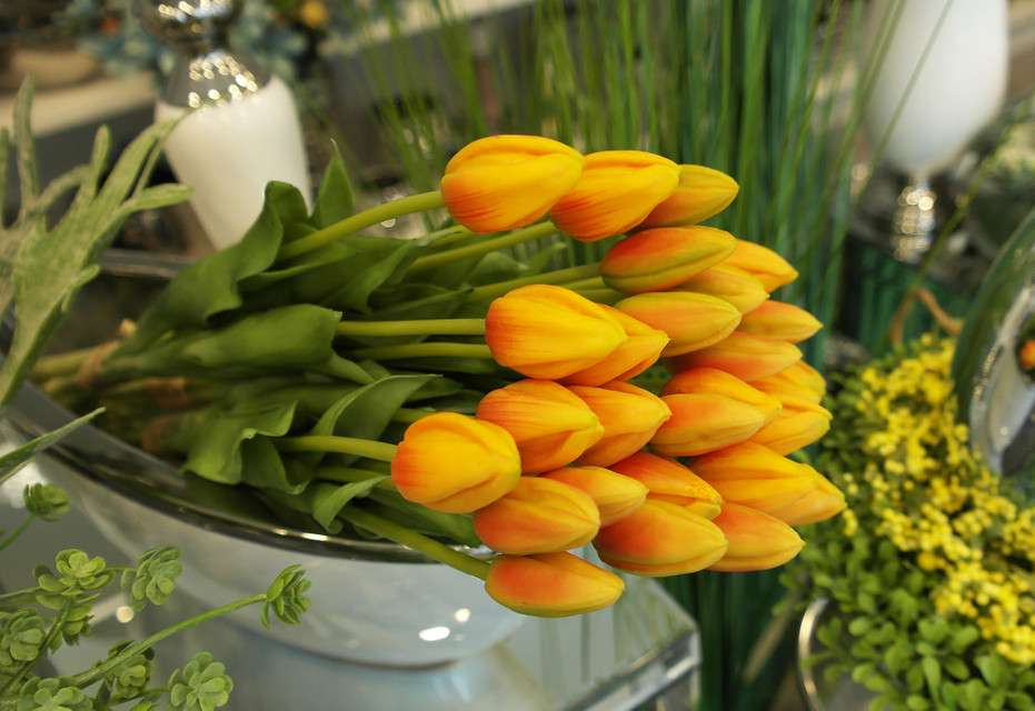 оранжевые тюльпаны онлайн-пазл