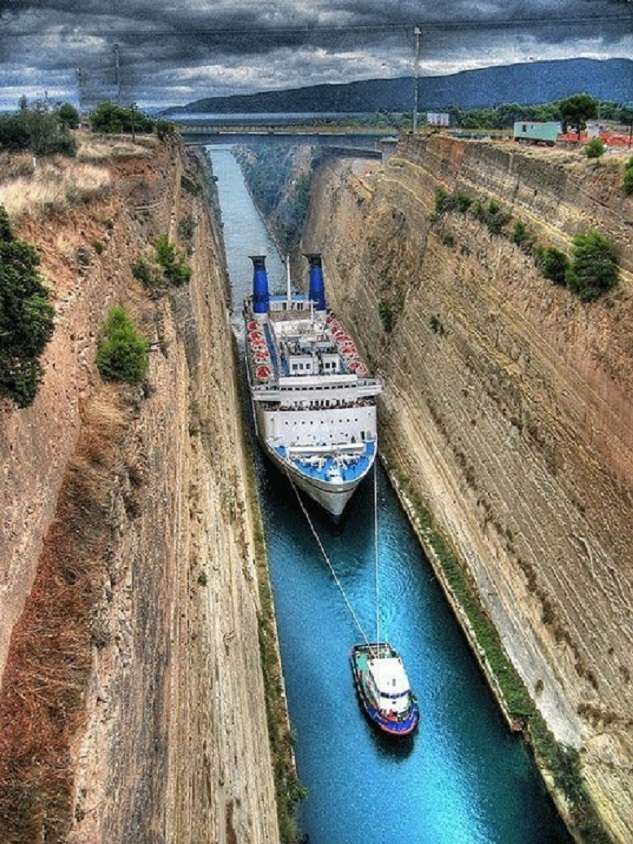 コリントス運河。 ジグソーパズルオンライン