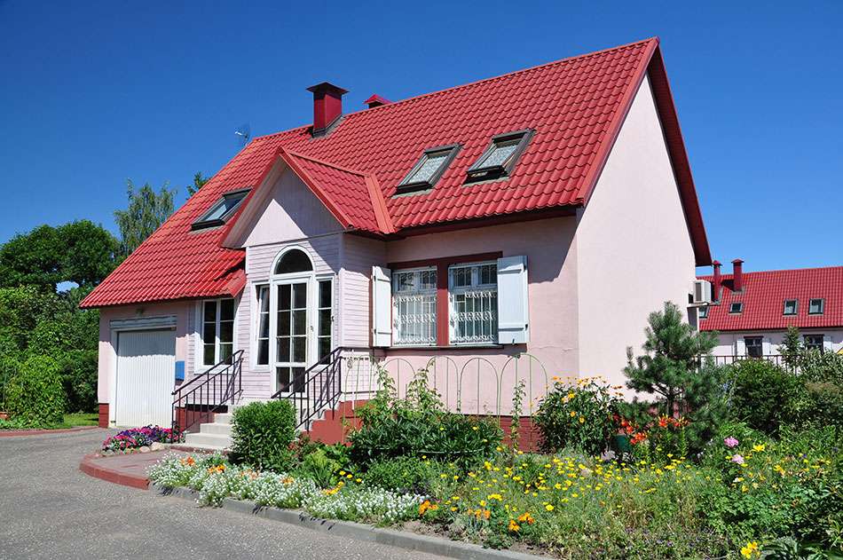 дом с красной крышей онлайн-пазл