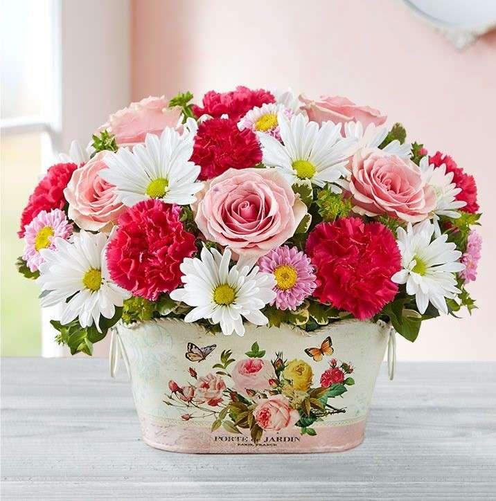Virág elrendezése fehér vörös rózsaszín fém tálban kirakós online