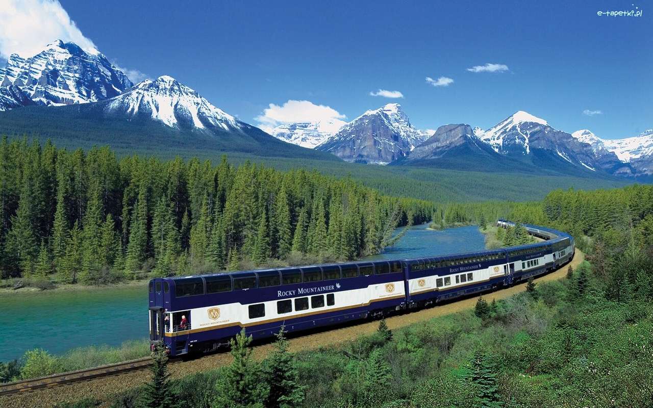 Train Maker in the mountains jigsaw puzzle online