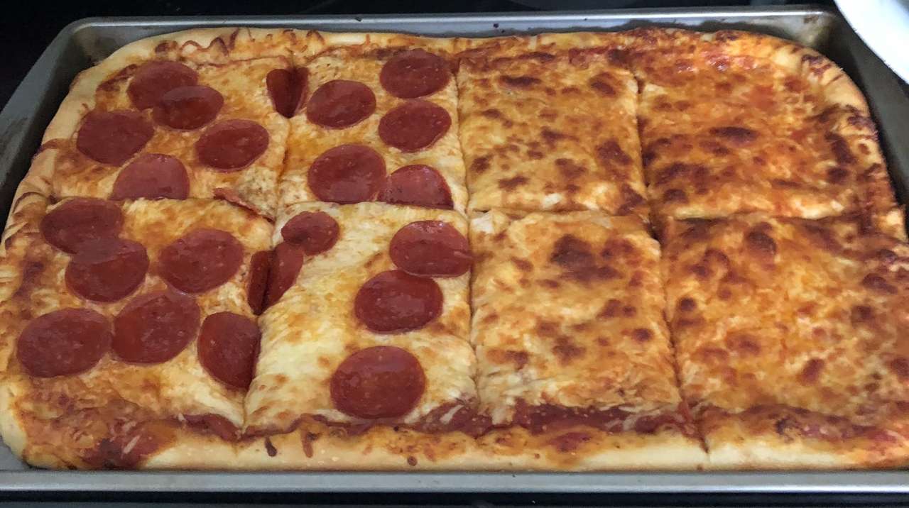 Pepperoni and cheese online puzzle