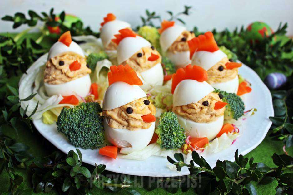 Пълнени яйца - пилета онлайн пъзел