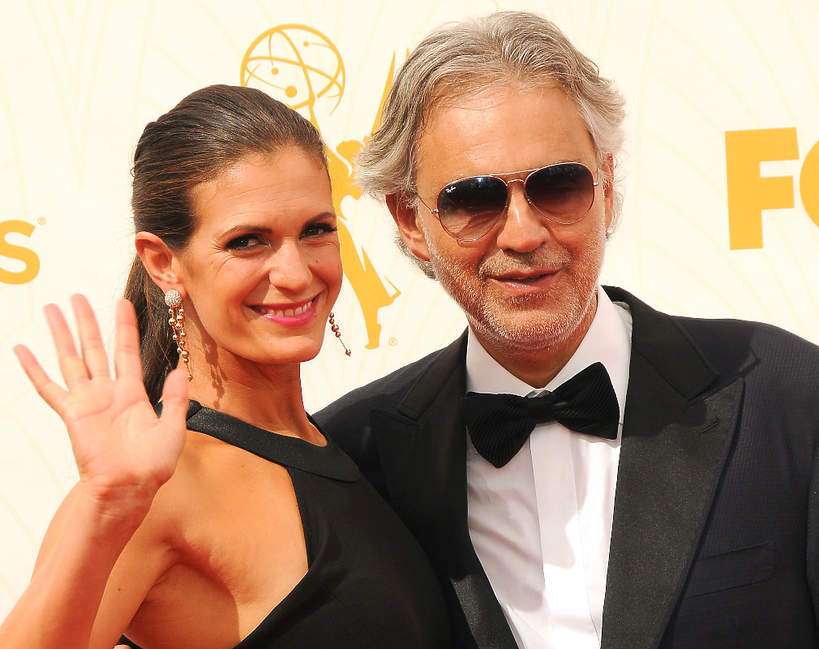 Andrea Bocelli con esposa rompecabezas en línea