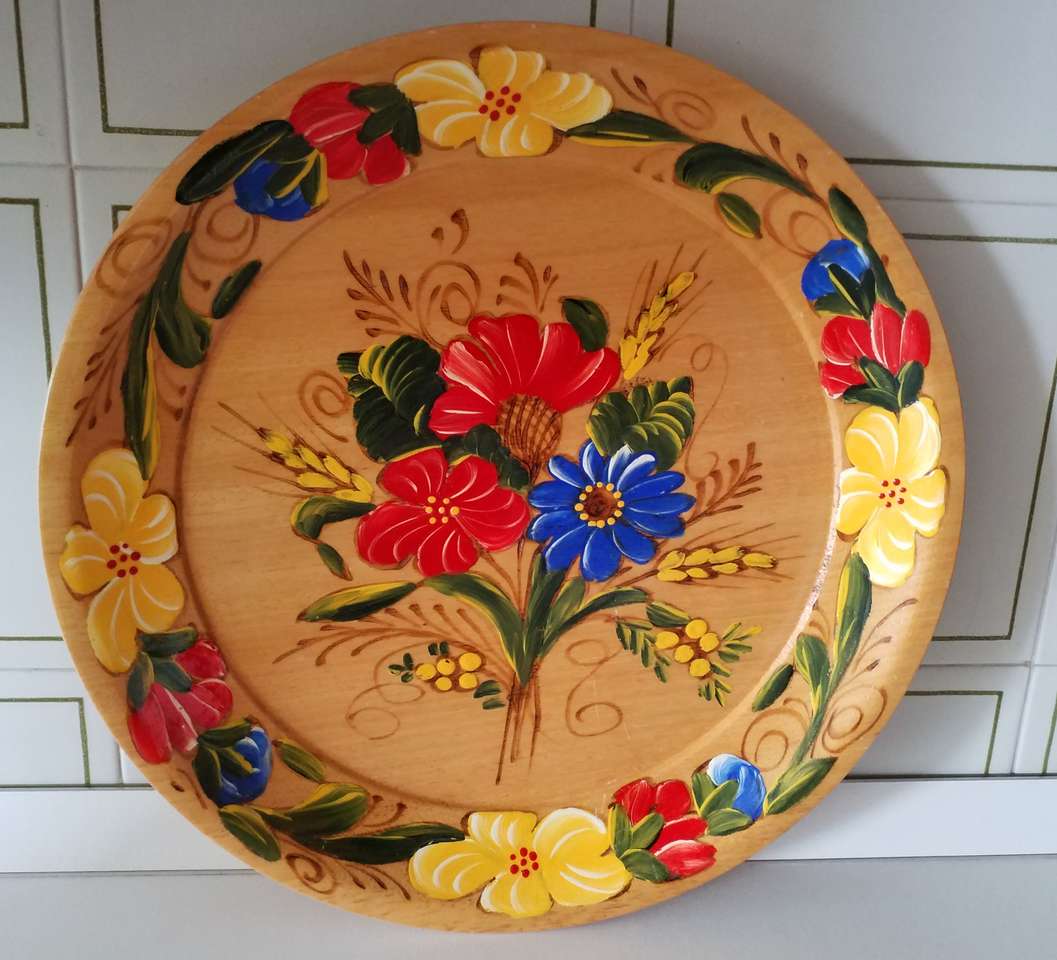 Деревянная тарелка пазл онлайн