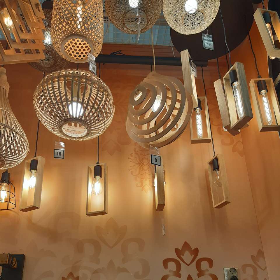 Lampy lustry osvětlení online puzzle