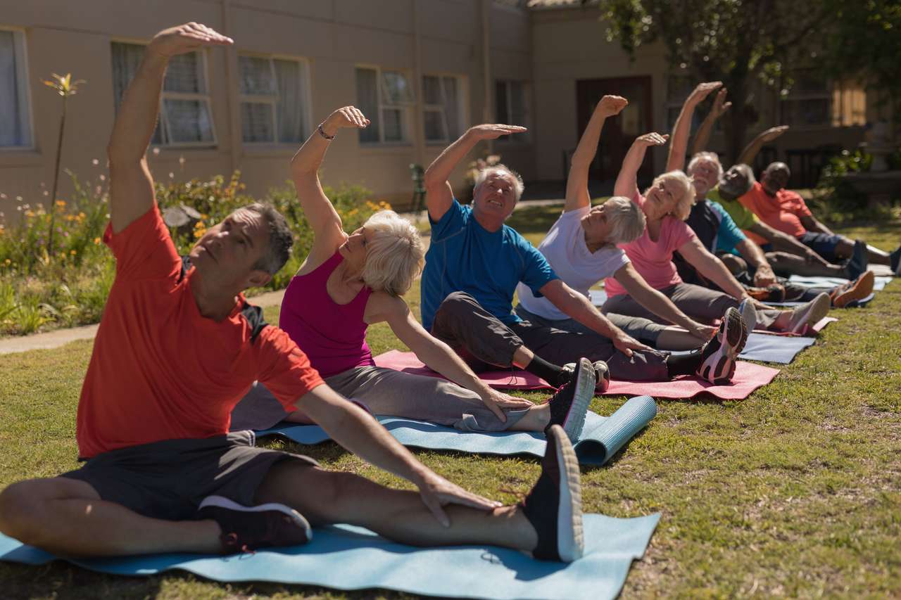 Yoga-Senioren. Puzzlespiel online