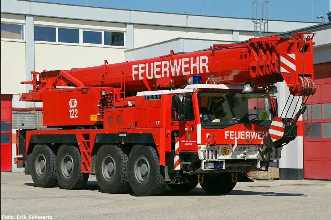 Austrian crane vehicle online puzzle