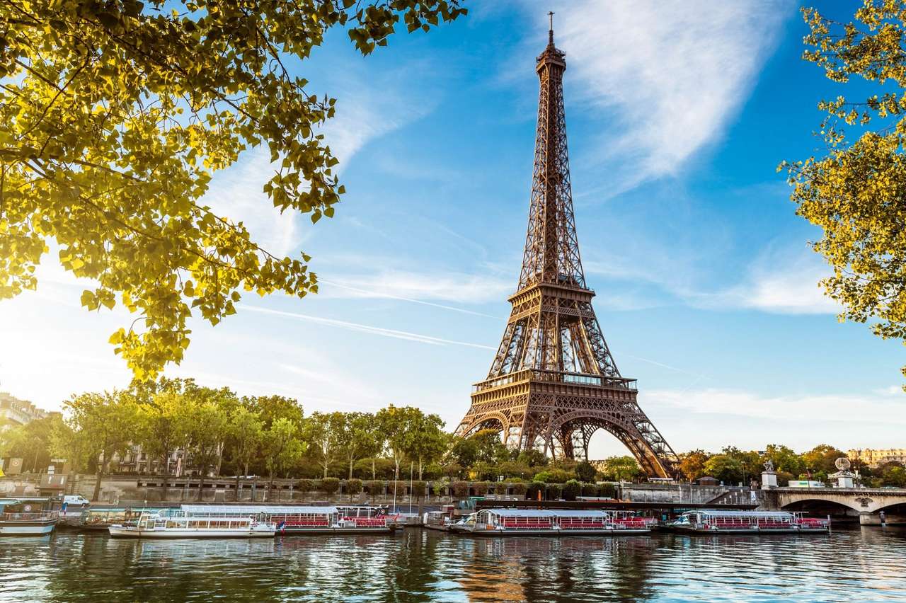 turnul Eiffel jigsaw puzzle online