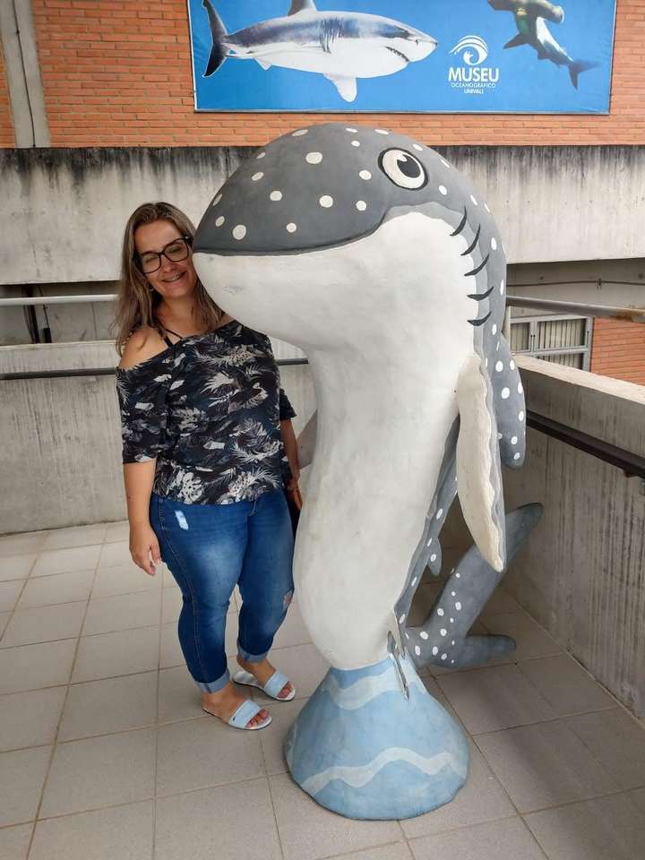 Photo of me with dolphin online puzzle