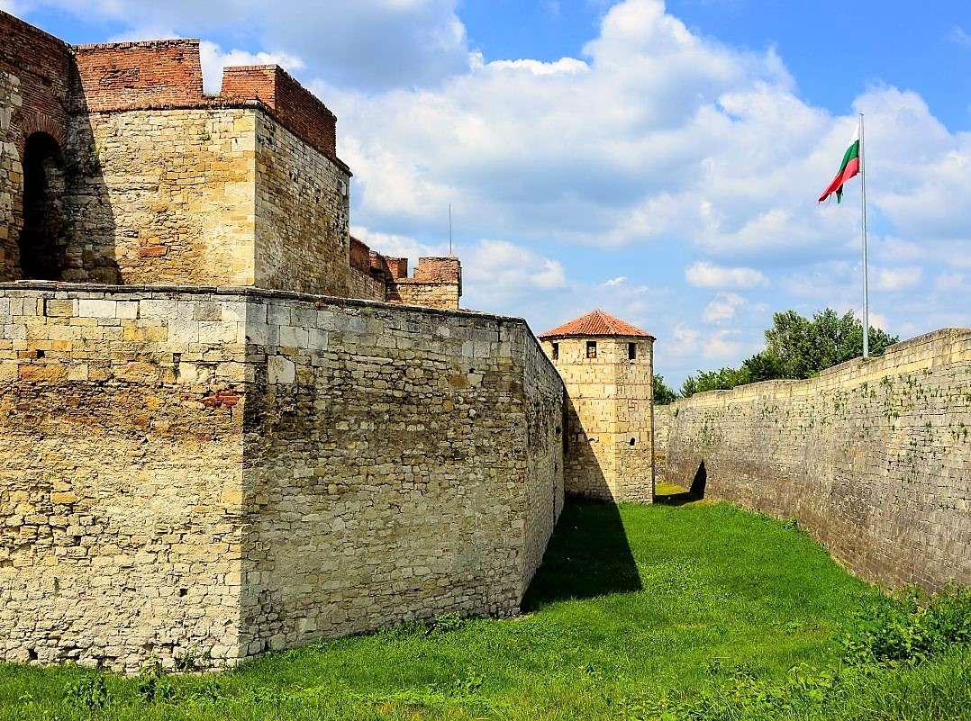 Видинская крепость Баба Вида в Болгарии пазл онлайн