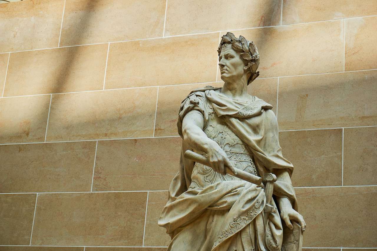 Caesarstatue im Museum Online-Puzzle