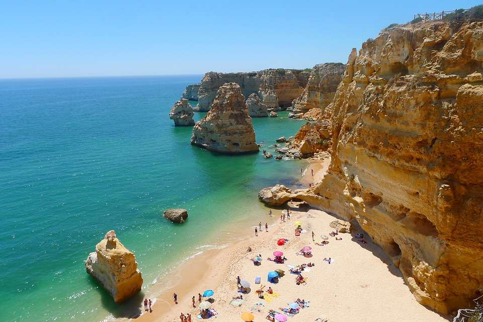Pláž v Portugalsku skládačky online