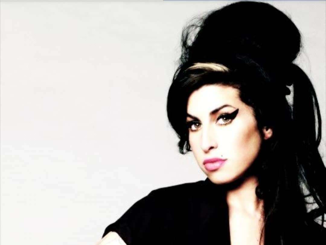 Amy Winehouse rompecabezas en línea