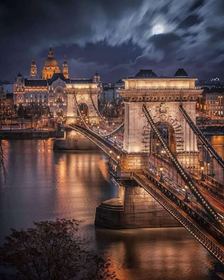 Golden Budapest. puzzle online