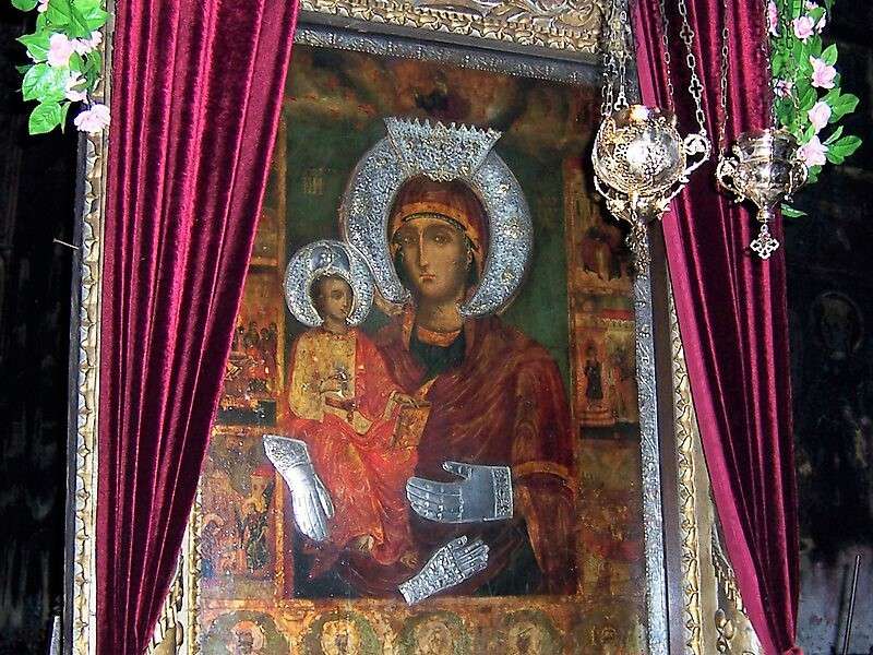 Ловечський монастир Троян в Болгарії пазл онлайн