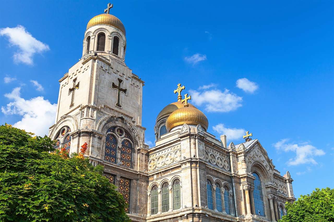 Warnna Cathedral in Bulgaria jigsaw puzzle online