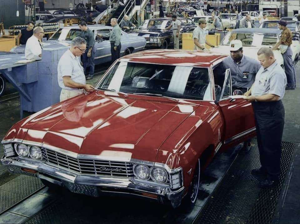 1967 Asamblea de Chevrolet rompecabezas en línea