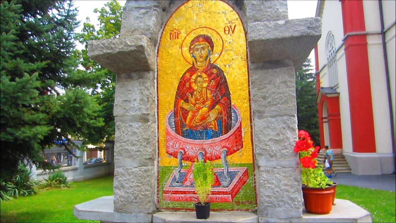 Kragujevac Hl. Maria Bild bei Kirche in Serbien Puzzlespiel online