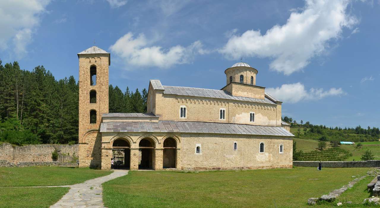 Kloster Sopocani i Serbien Pussel online