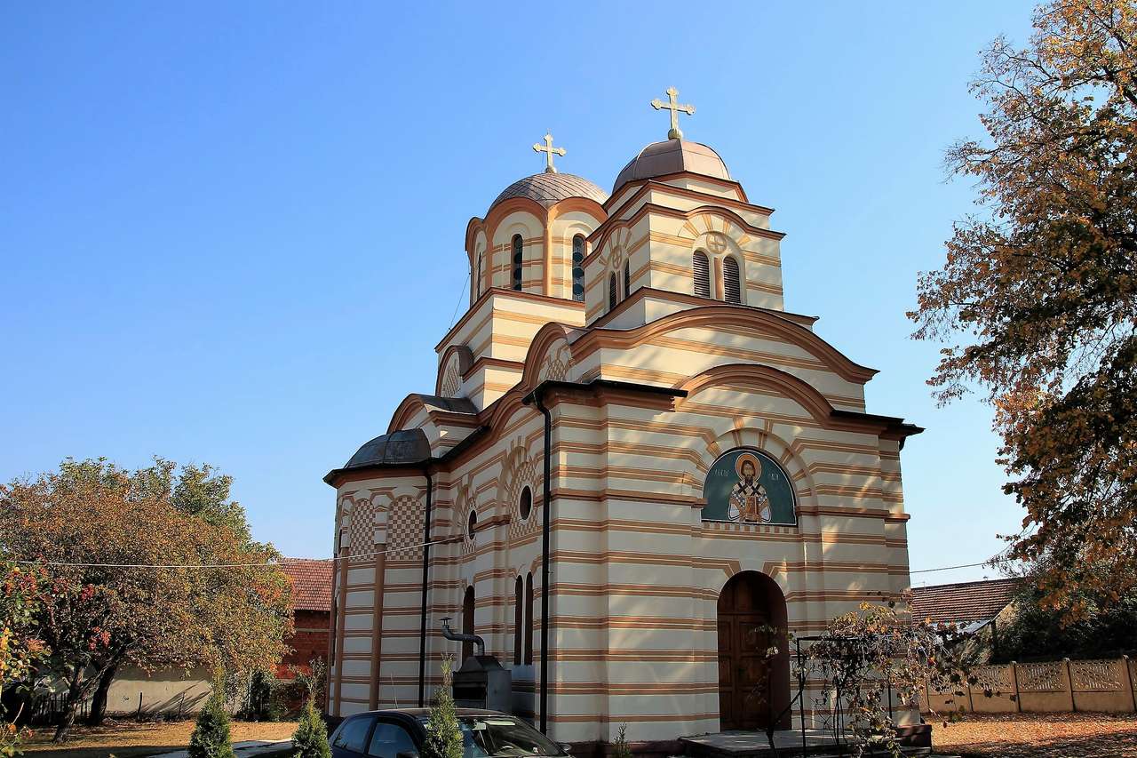 Mosteiro Lepavina Sumadija em Sérvia quebra-cabeças online