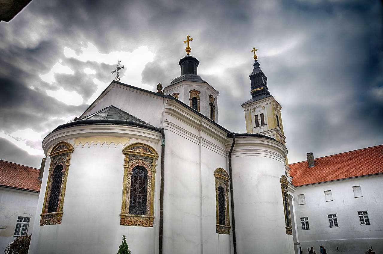 Klooster Kushtol in Servië legpuzzel online