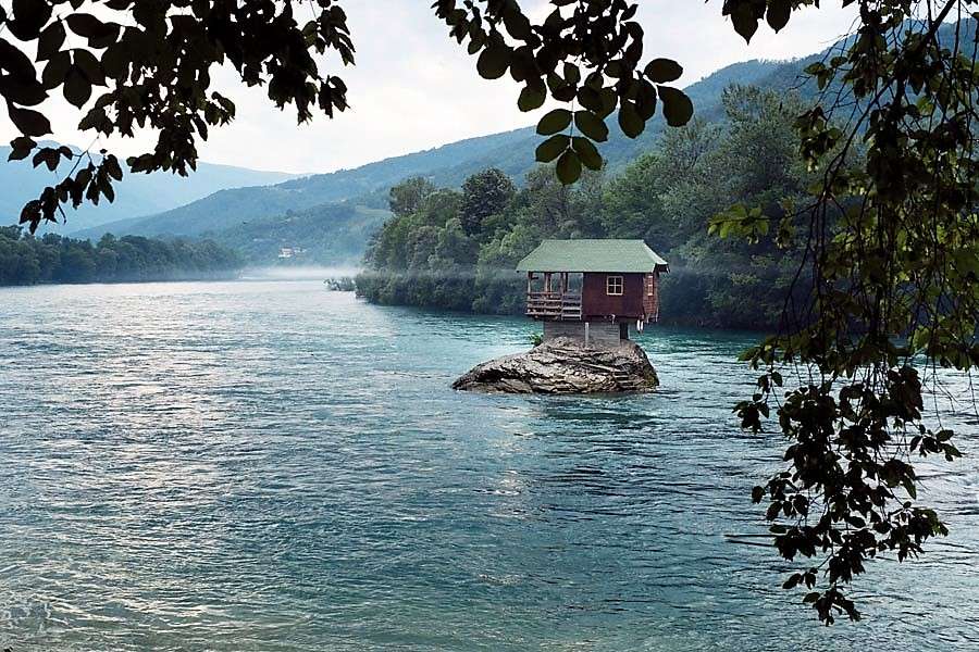 Nationalpark Tara Drina River in Serbien Puzzlespiel online