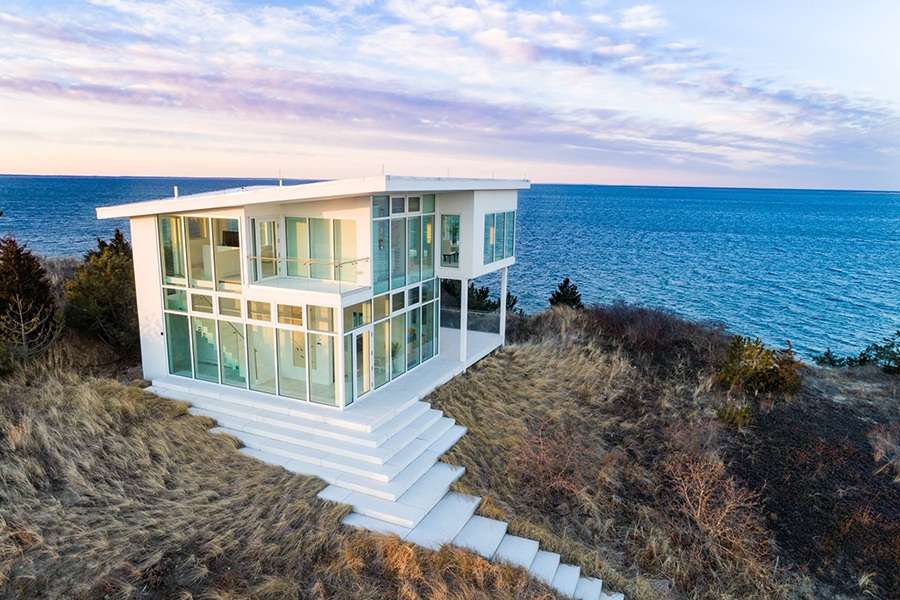 O casă de sticlă pe insula Cape Cod jigsaw puzzle online