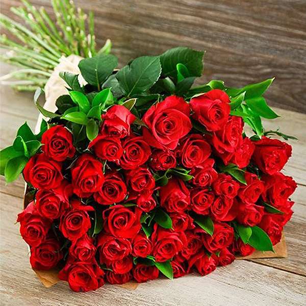 Red roses jigsaw puzzle online