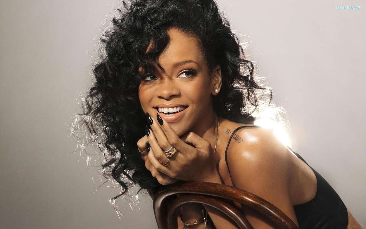 Rihanna. pussel på nätet