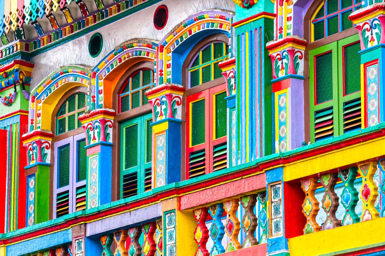 Färgglada byggnader pussel på nätet