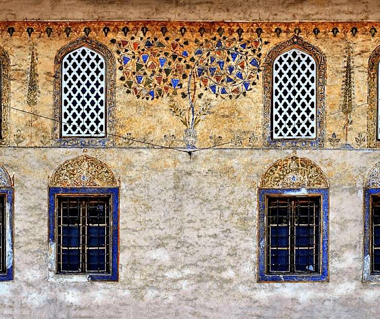 Mosquée colorée de Travnik Bosnie-Herzégovine puzzle en ligne