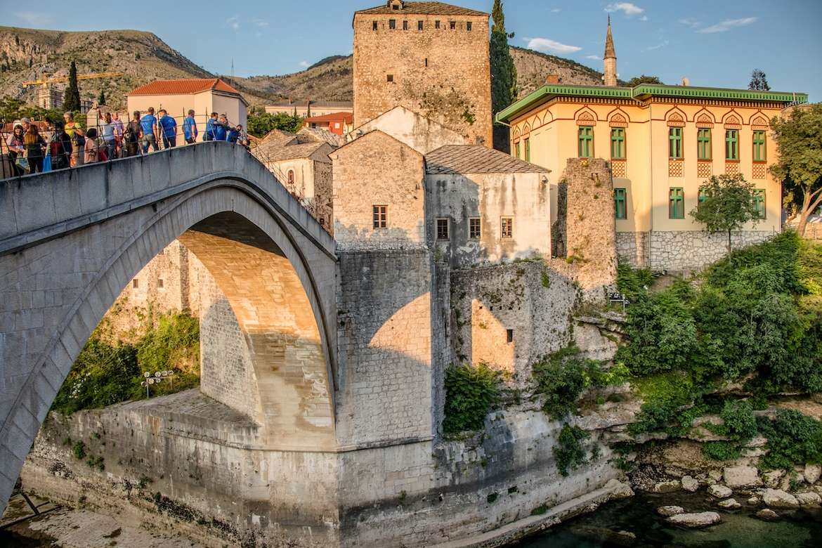 Мостар в Боснии и Герцеговине пазл онлайн