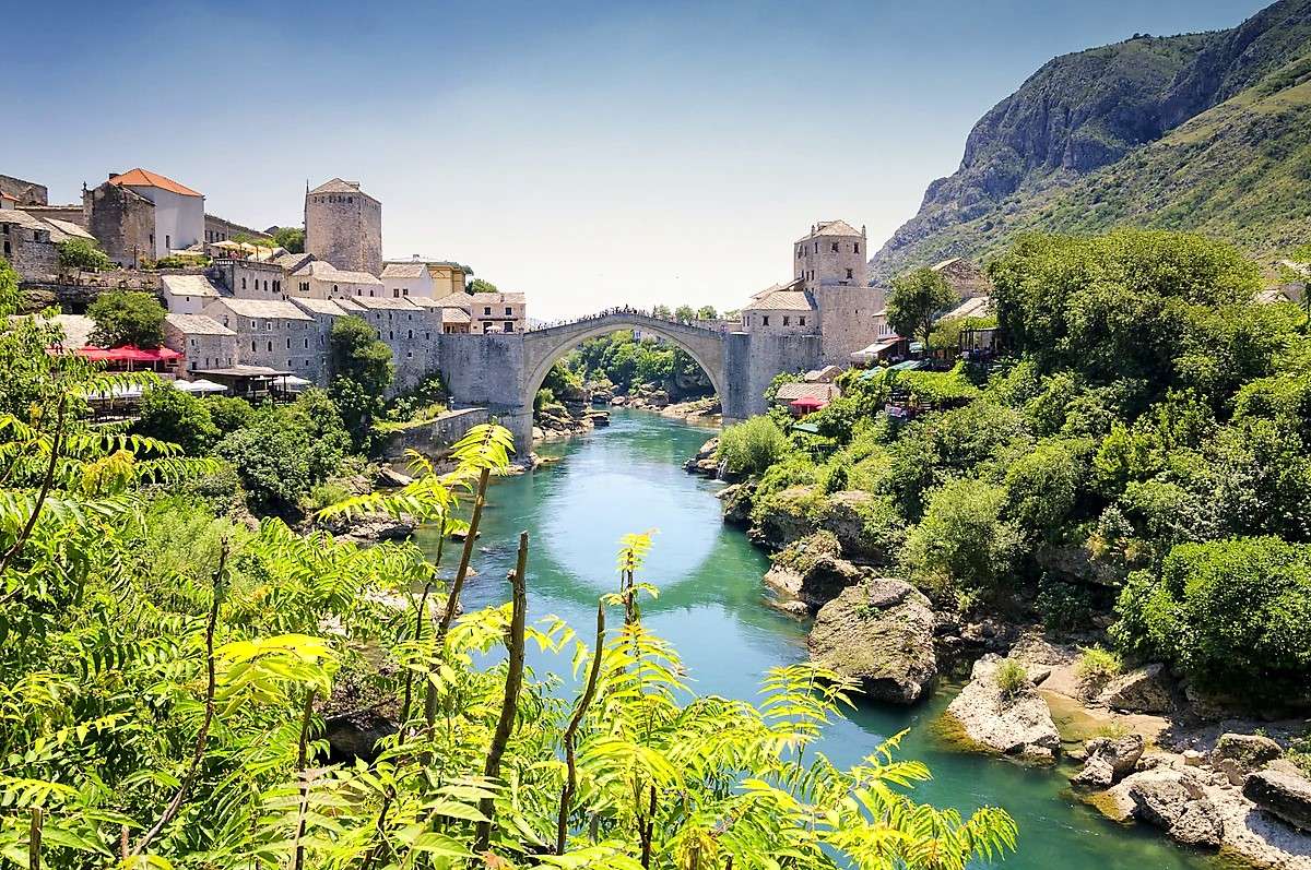 Мостар в Боснии и Герцеговине пазл онлайн