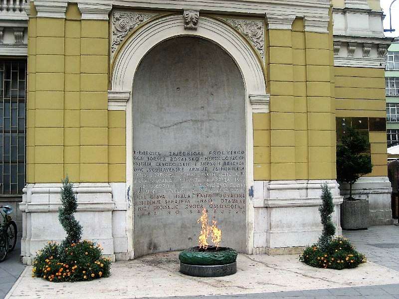 Sarajevo památník v Bosnia-Hercegovině online puzzle