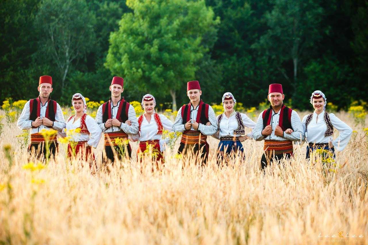 Grupo de baile popular en Bosnia-Herzegovina rompecabezas en línea