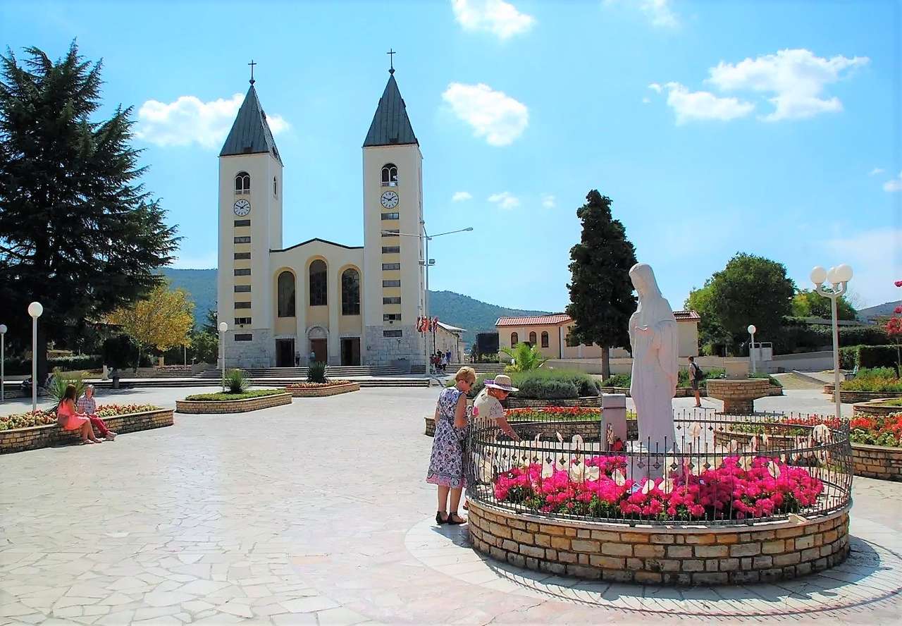 Место паломничества Мариан Меджугорье Босния и Герцеговина онлайн-пазл