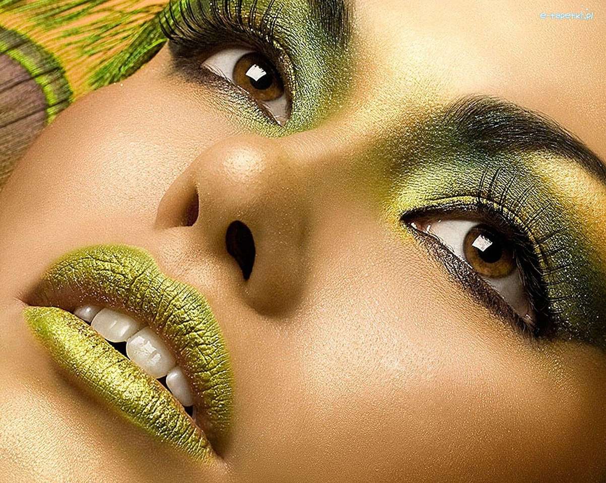 Maquillaje verde rompecabezas en línea