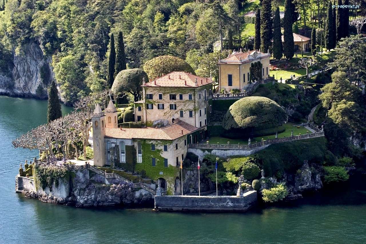 Villa op het meer legpuzzel online