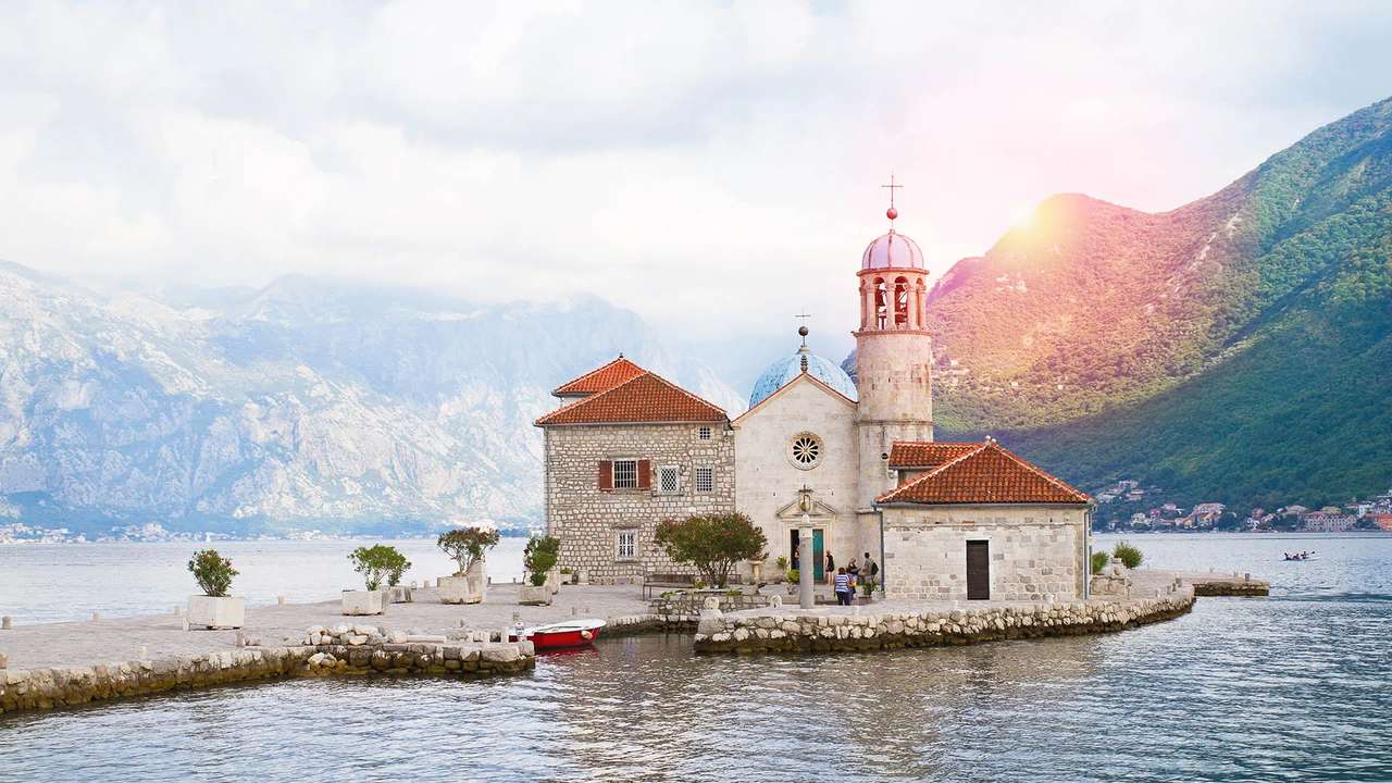 Maria van de rots in Montenegro legpuzzel online